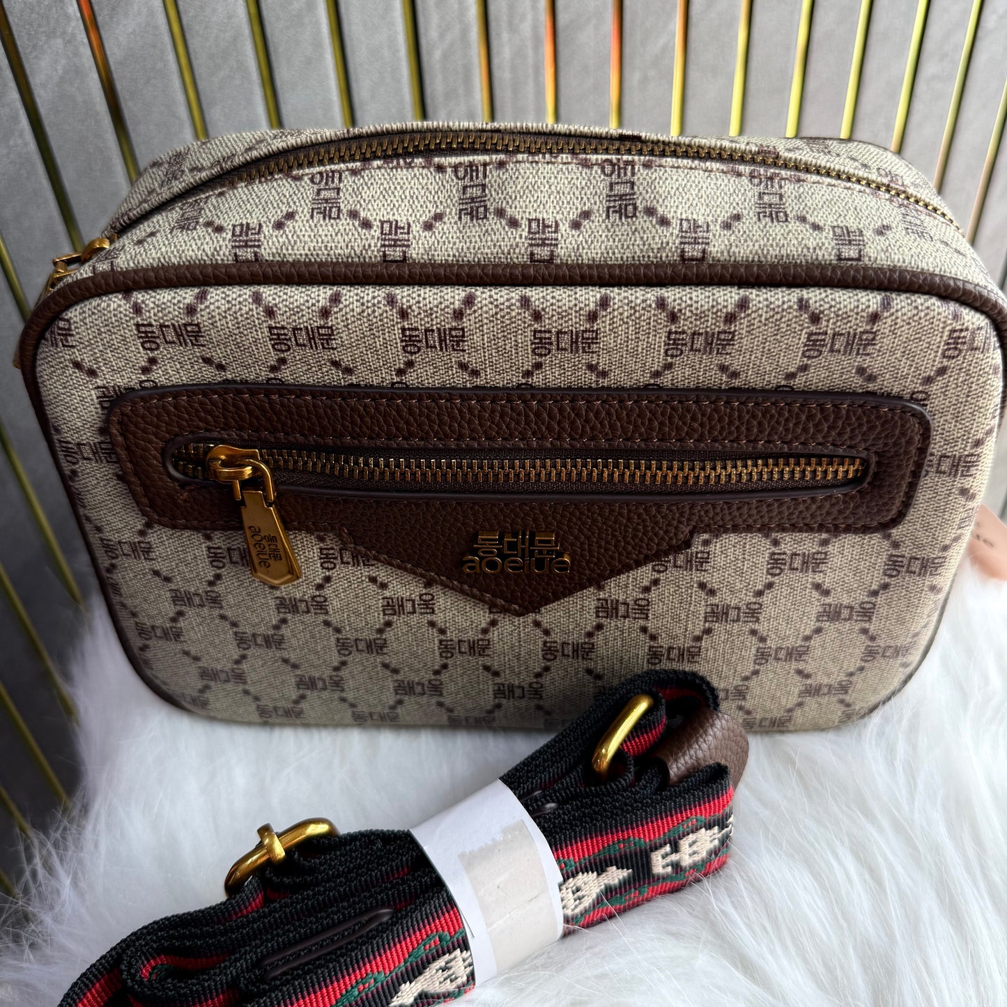 PR: aoeiue F88029 Brown
