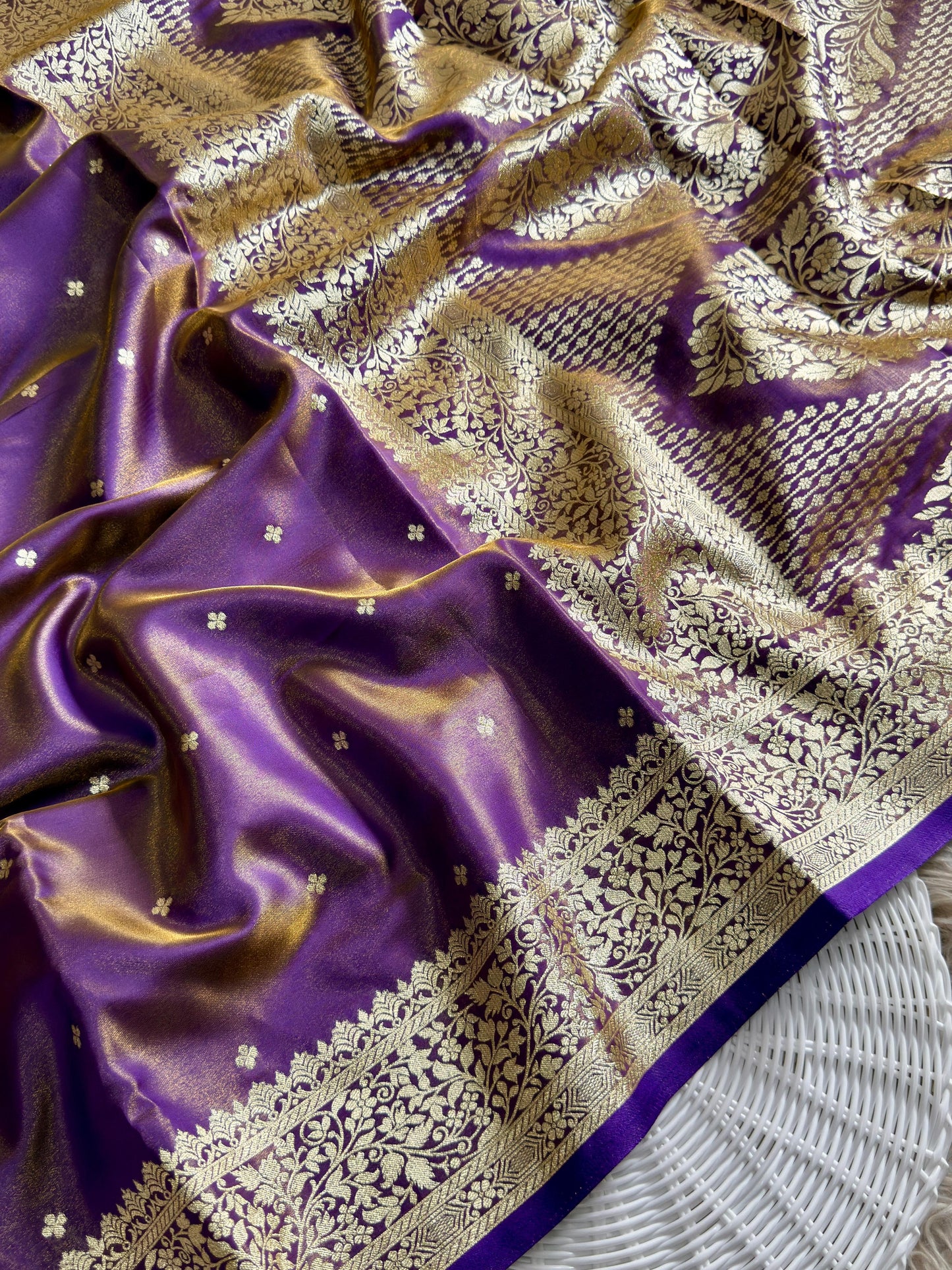 Glass Satin Saree : AK03