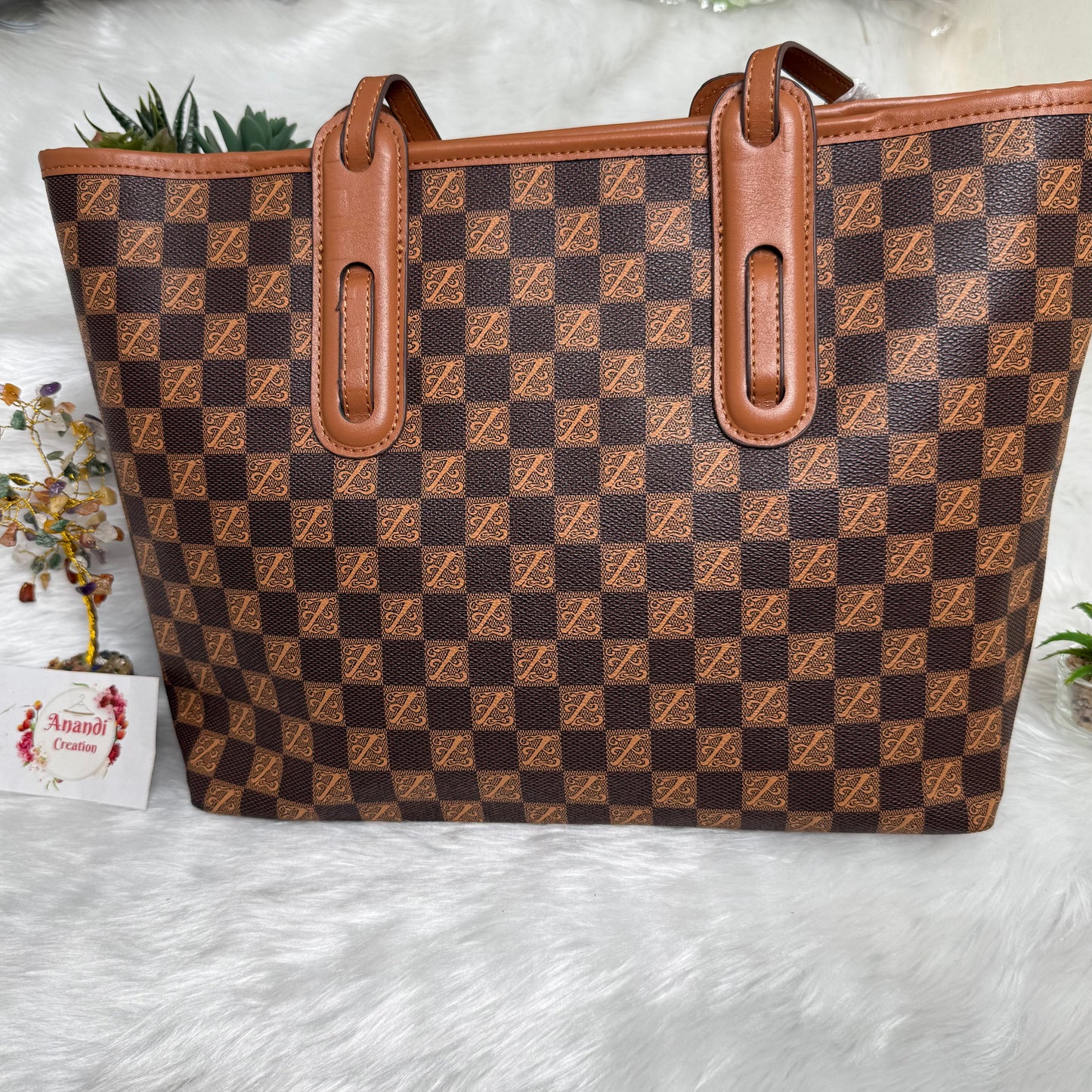 PR : TTWN & BEAR ( Brown)