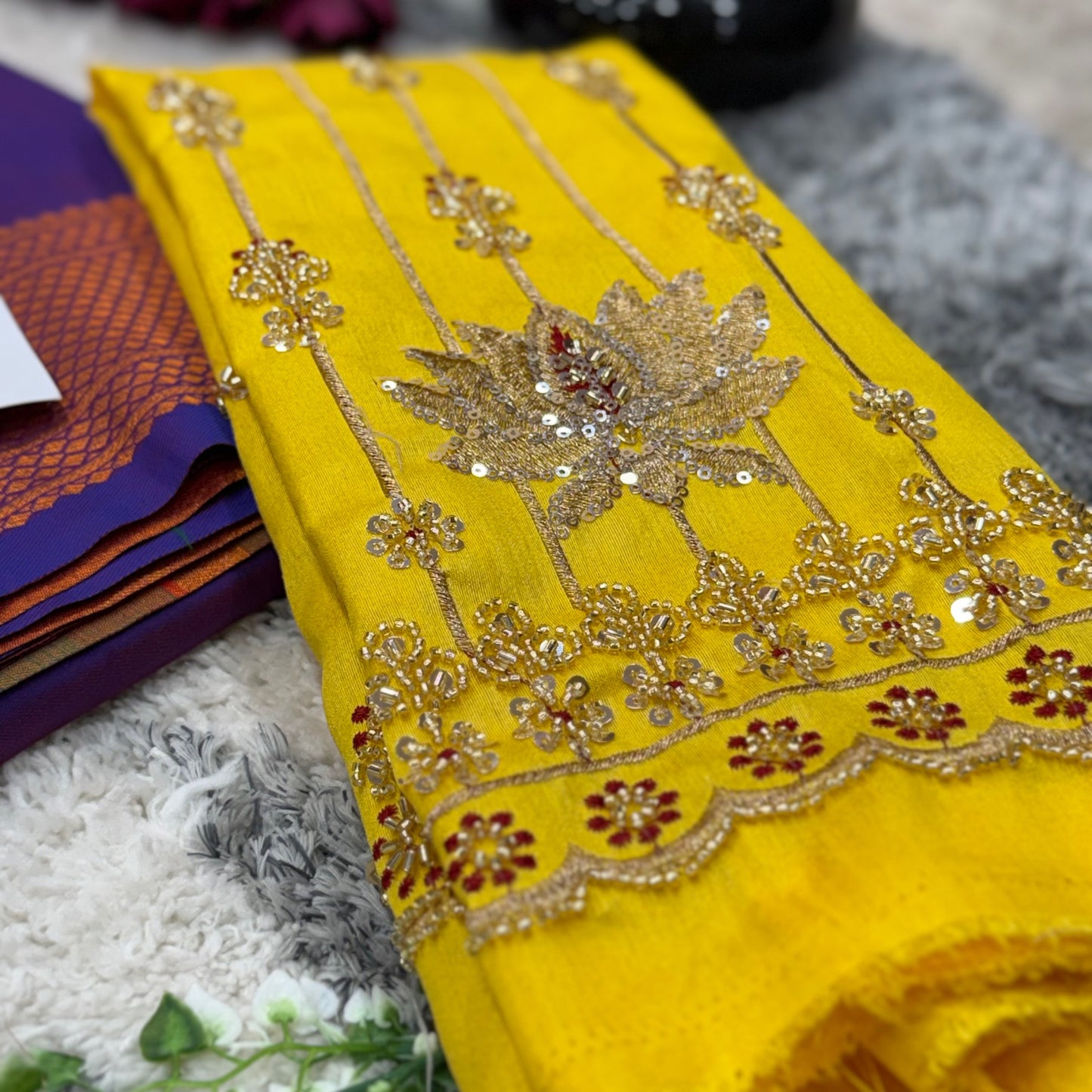Lotus Kalash Paithani : KY02