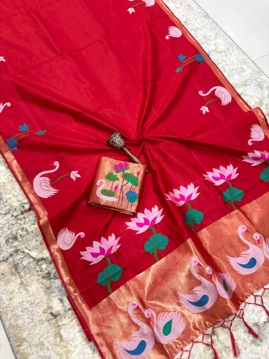 Khadi Rajhans Sadi AP01 : RED