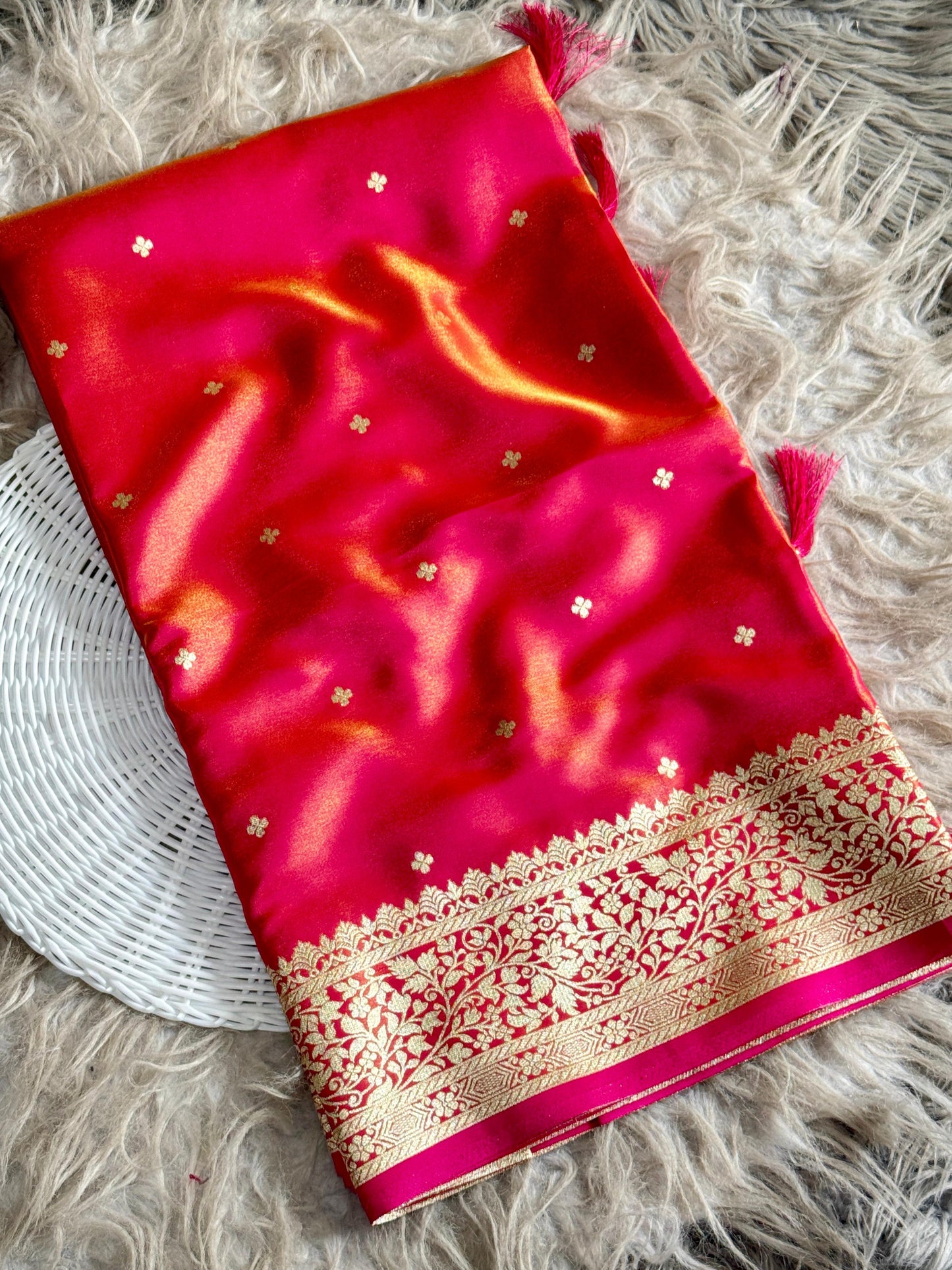 Glass Satin Saree : AK01