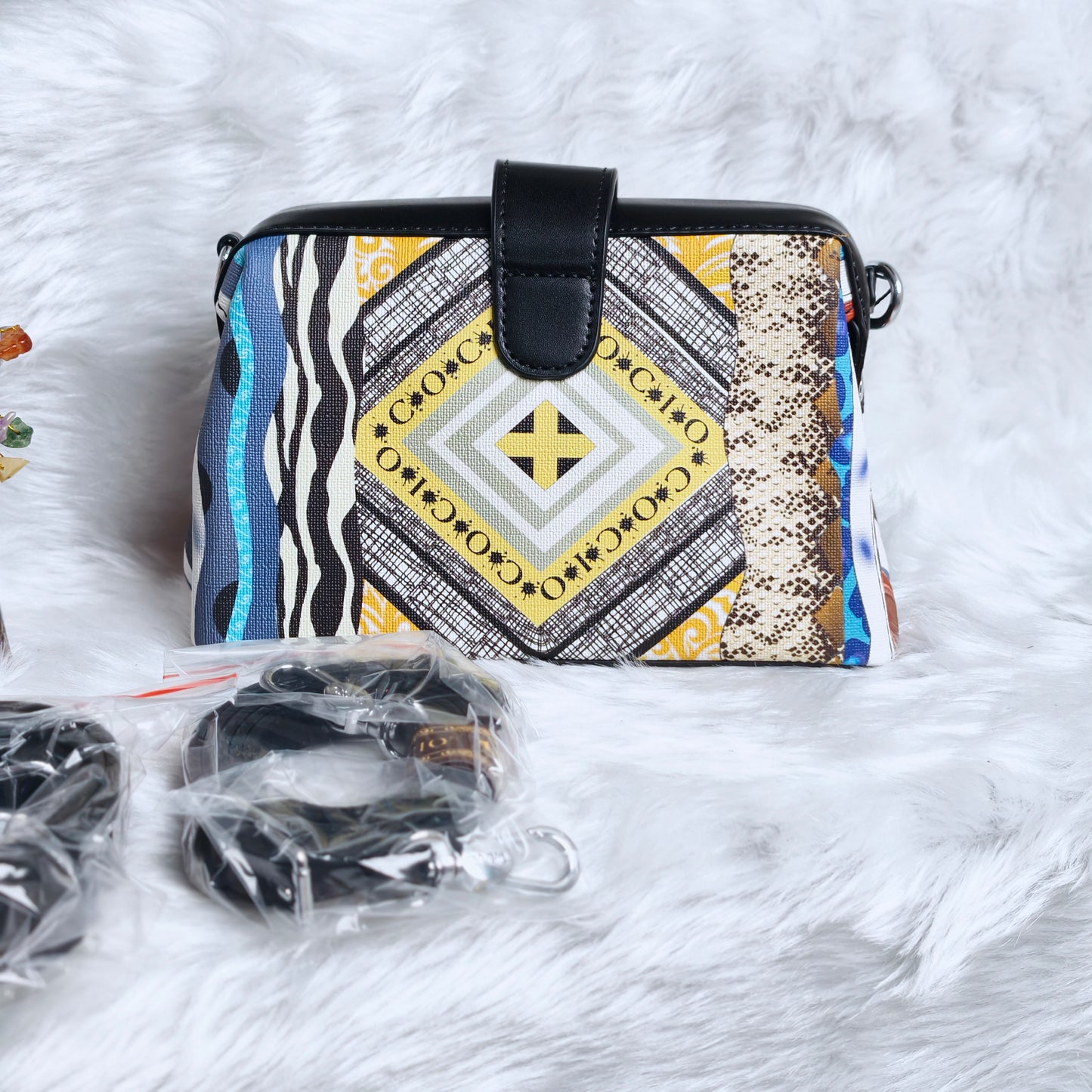 PR: COCIO - CC161 Black Multi Small